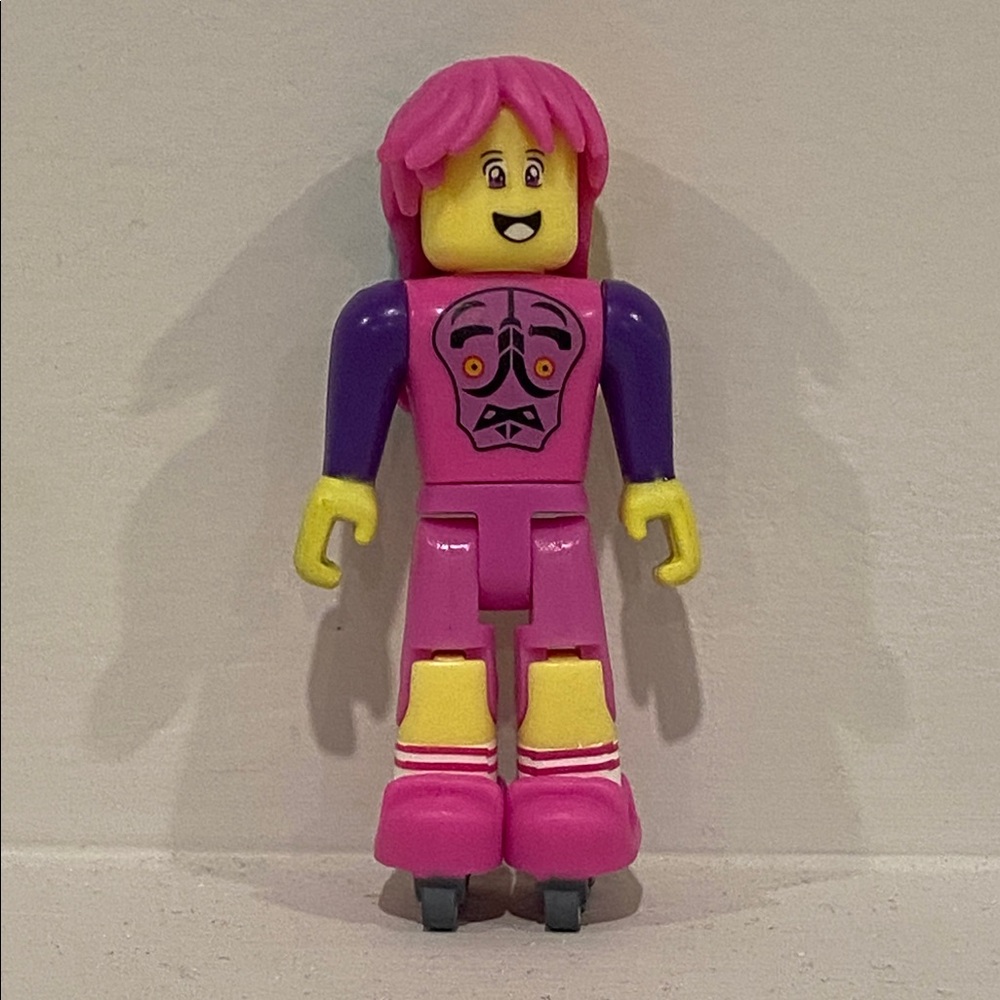 Roblox Skating Rink Figure         boys toy toys action figures kids